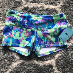 *SOLD* Fleo shorts